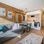 아파트 Ski-in Ski-out Fully Renovated With Panoramic Views *