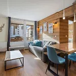 아파트 Ski-in Ski-out Fully Renovated With Panoramic Views *