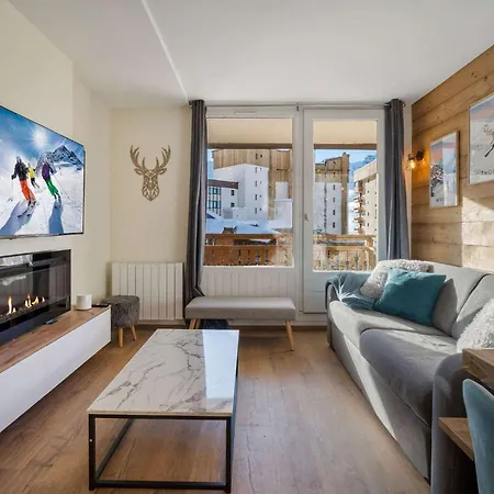 Ski-in Ski-out Fully Renovated With Panoramic Views